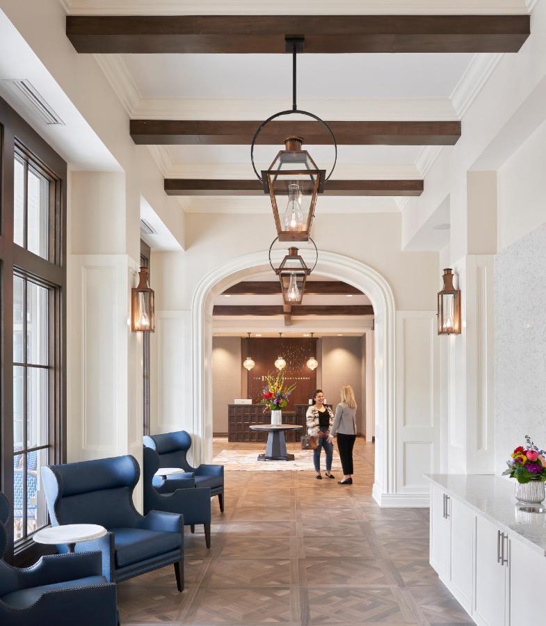 The Inn At Meadowbrook Overland Park Exterior photo