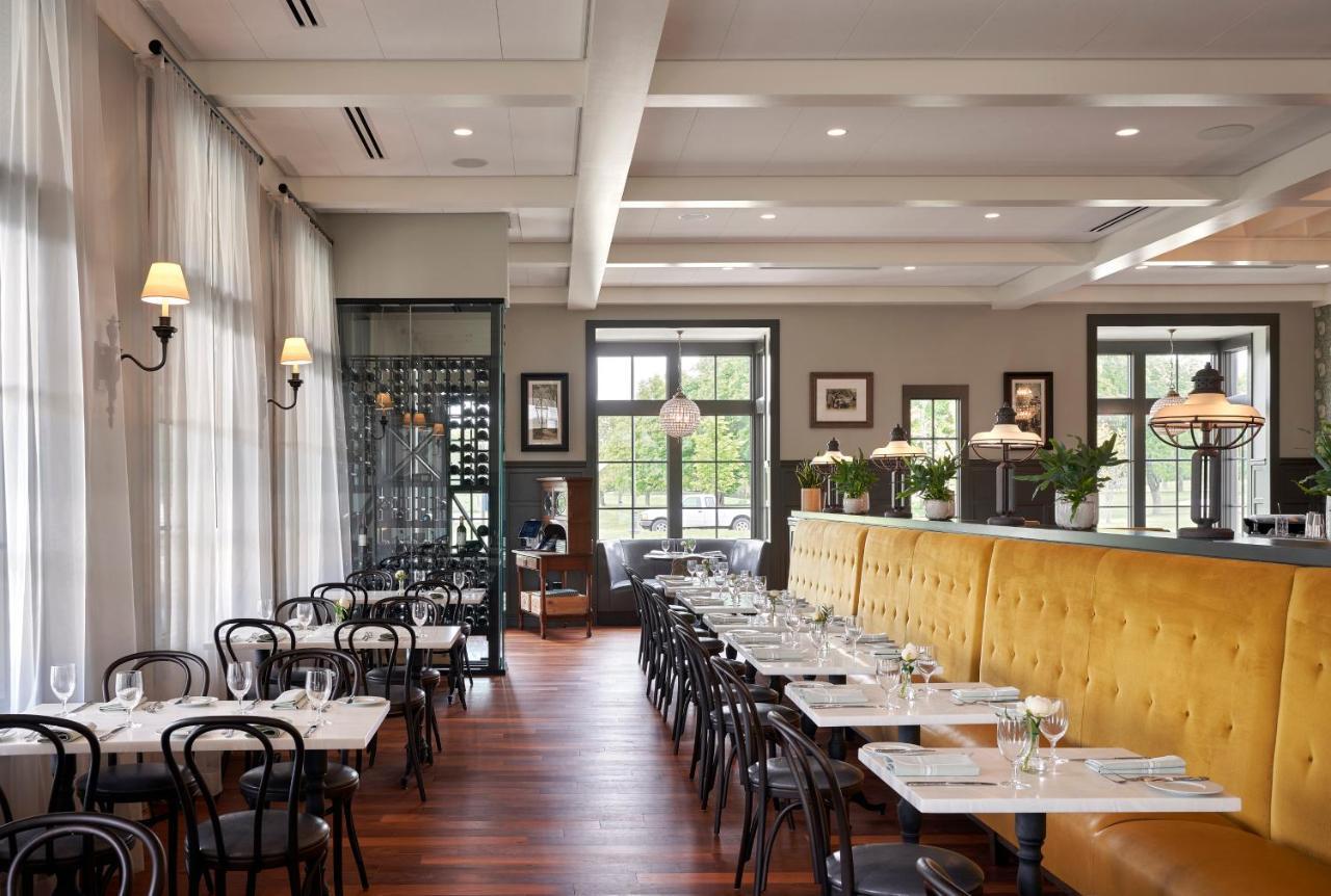 The Inn At Meadowbrook Overland Park Exterior photo