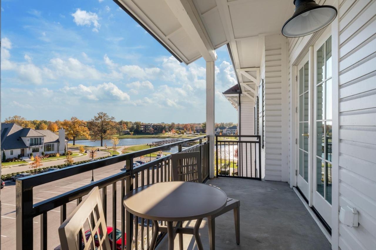 The Inn At Meadowbrook Overland Park Exterior photo