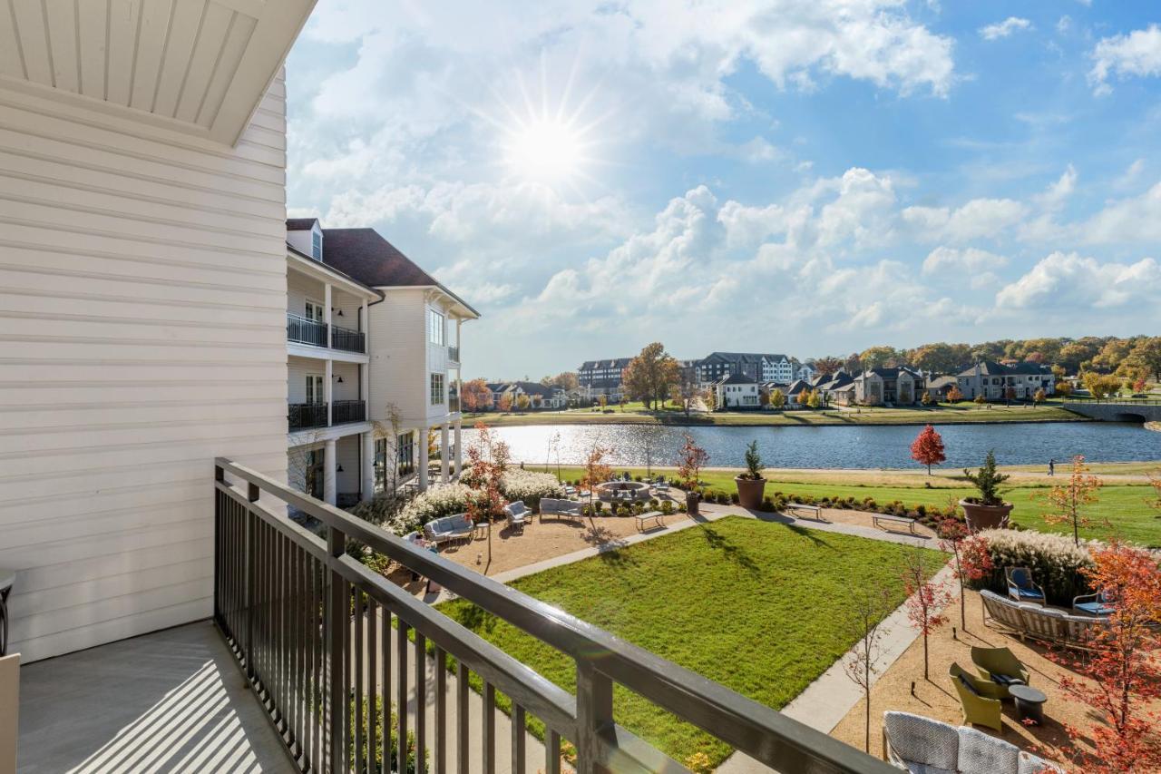 The Inn At Meadowbrook Overland Park Exterior photo