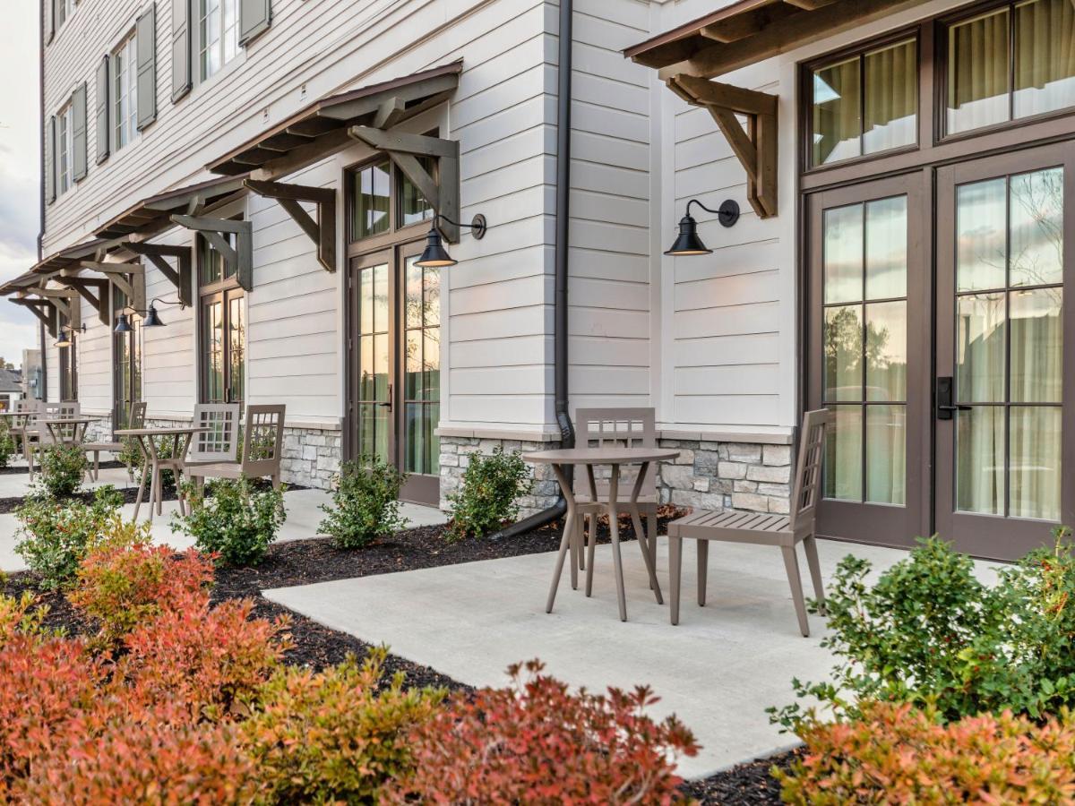 The Inn At Meadowbrook Overland Park Exterior photo
